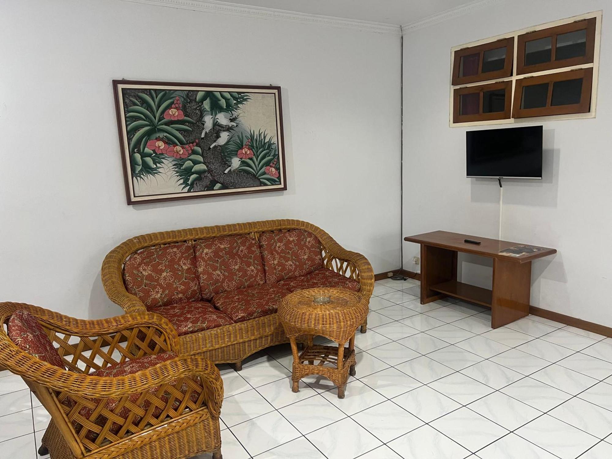 Hotel Puspa Sari Desa Desa Ciater Exteriör bild