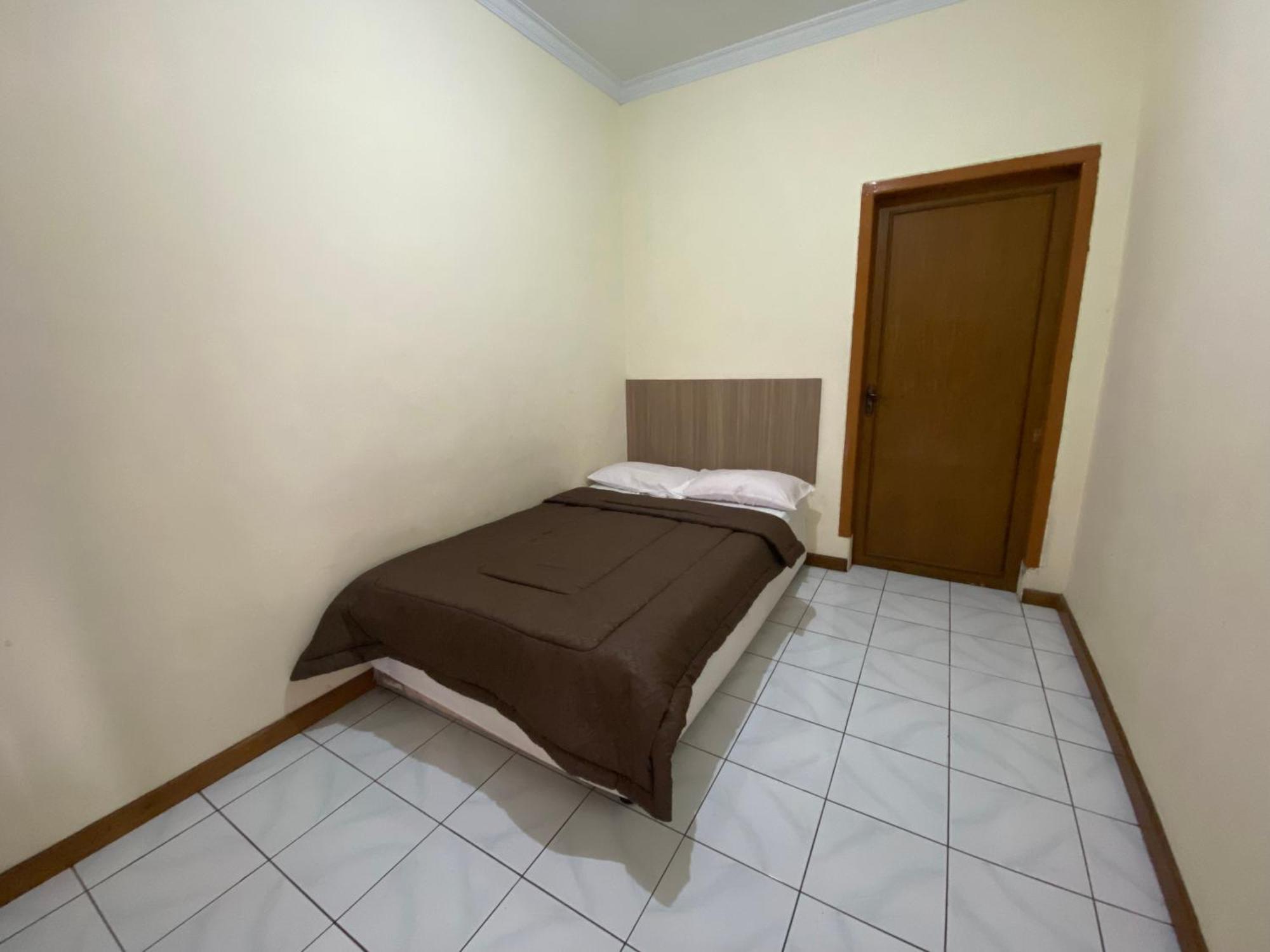 Hotel Puspa Sari Desa Desa Ciater Exteriör bild