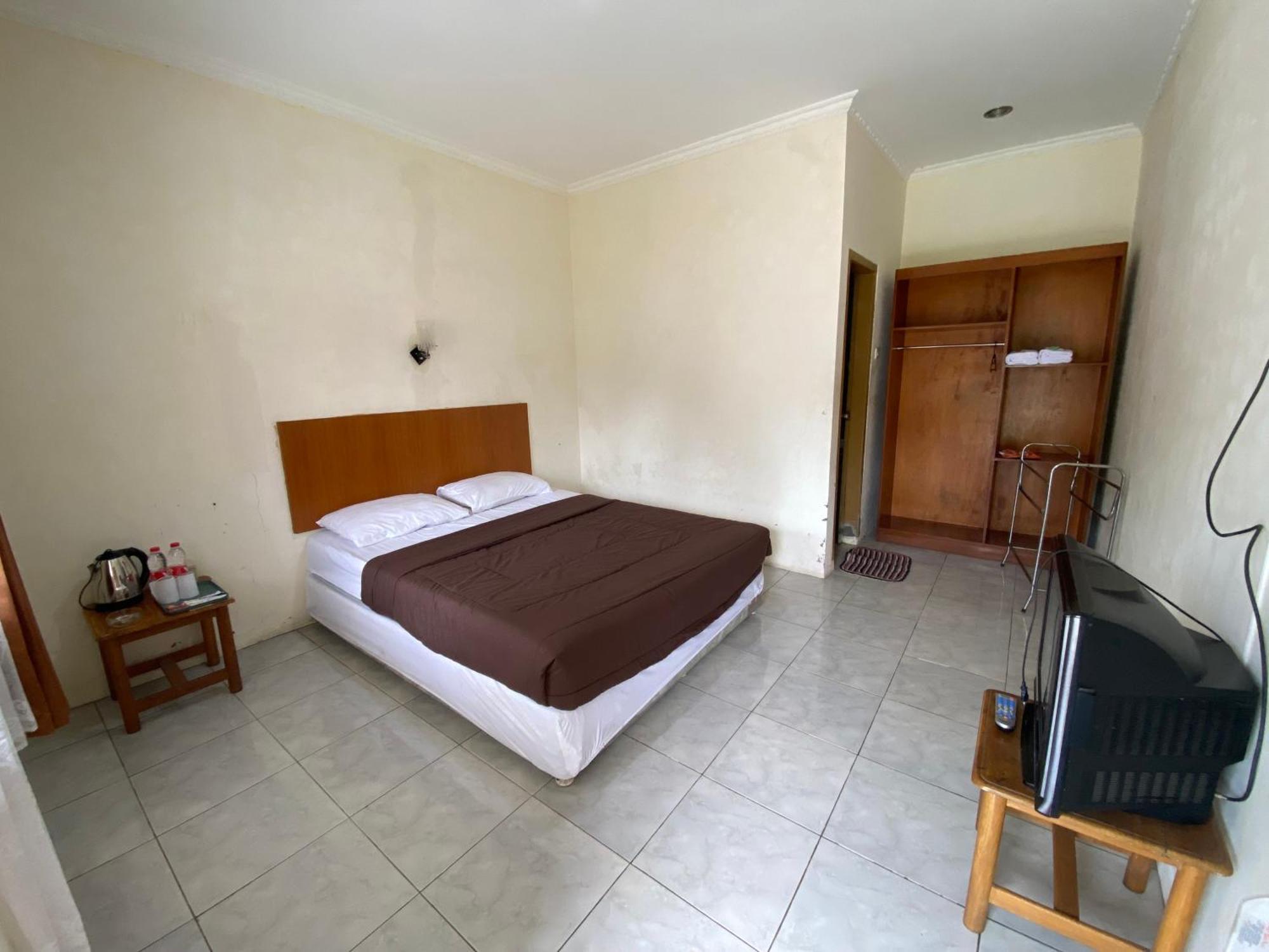 Hotel Puspa Sari Desa Desa Ciater Exteriör bild